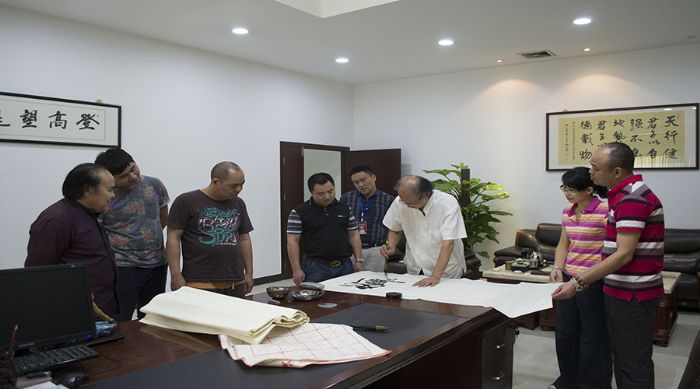 张剑岑先生为91短视频在线观看陶题词“厚道”、“今生今世 91短视频在线观看陶”