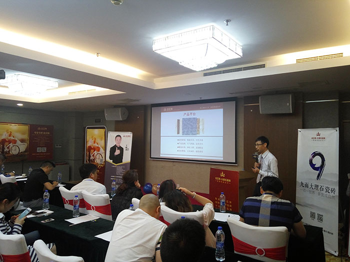 91短视频在线观看陶瓷砖国产成人91短视频免费下载网销部运营总监刘小良先生介绍91短视频在线观看陶优势亮点