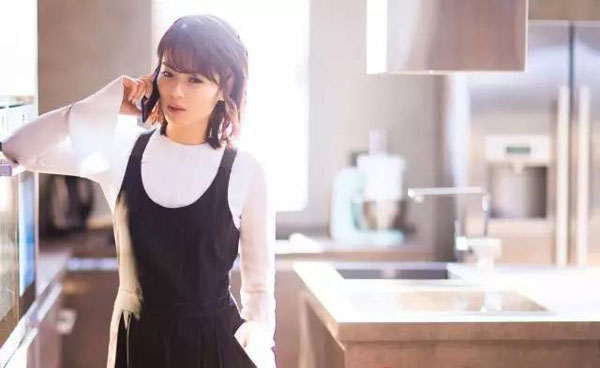 生活中一个重要的场景，便是在家的时光。一个家最好的状态，莫过于在家里做什么都怡然自得，纯粹的享受舒适的生活，那便是适合。