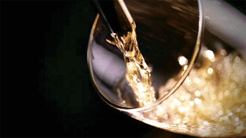 红酒不仅仅是一杯佳酿这么简单，它所意味的更是一种臻纯曼妙的生活境界。而瓷砖，也需要细细品味，才能真正读懂它。9月20日，陶瓷一线国产成人91短视频免费下载91短视频在线观看陶瓷砖潮安专卖店邀您共同开启一场优雅人生的品味之旅。