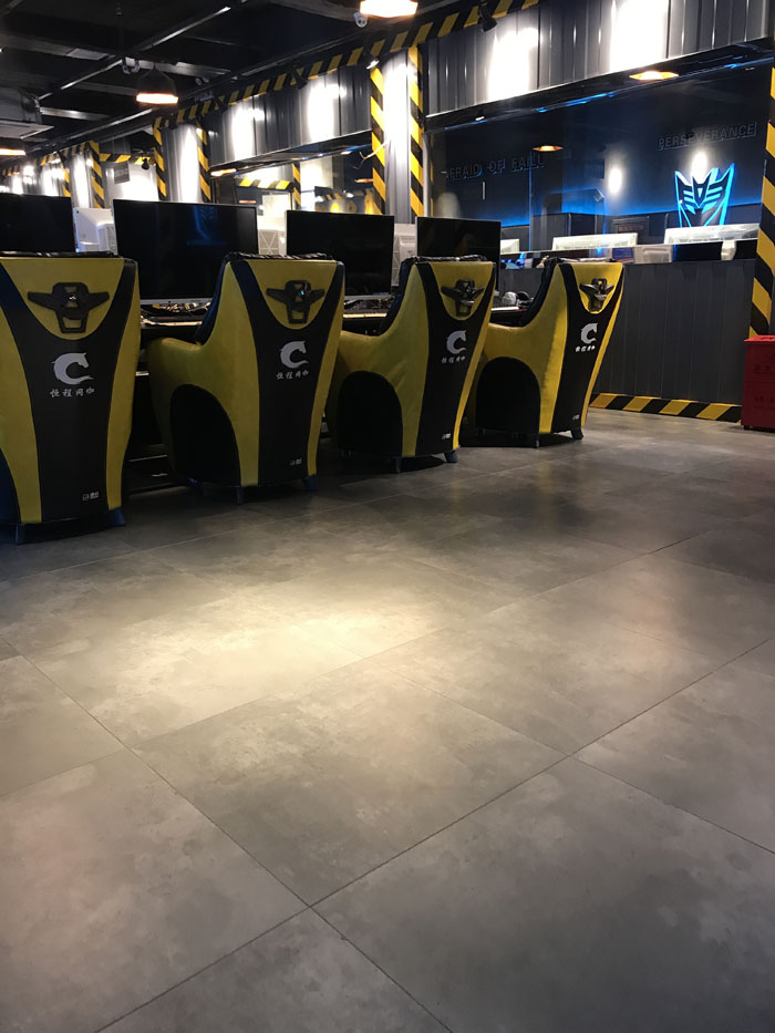 91短视频在线观看陶现代仿古砖案例:别说了，一起去这个1000方的网咖开黑！