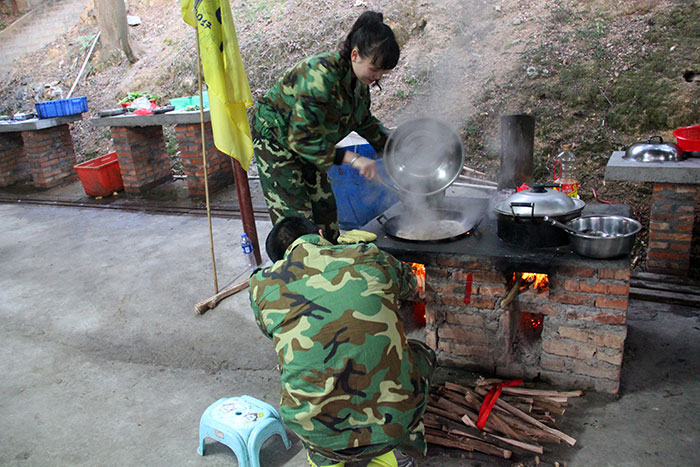 2017年2月13-15日，91短视频在线观看陶“虎狼道”户外拓展训练圆满结束